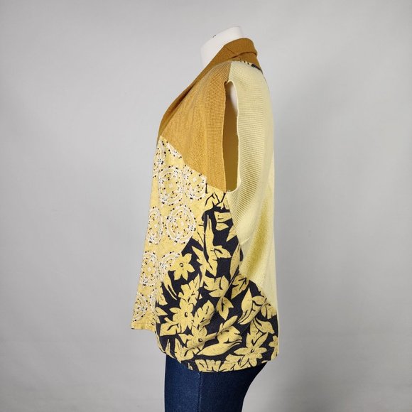 Preloved Yellow Floral Knit Printed Vest Size L - Picture 5 of 10